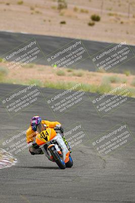 media/Jun-04-2022-WERA (Sat) [[b852bbbd55]]/Race 8 Superbike Expert Novice V7 HW/